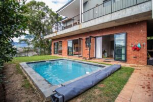 Huis Willers - Ground Floor Bedrooms extending onto garden and swimming pool